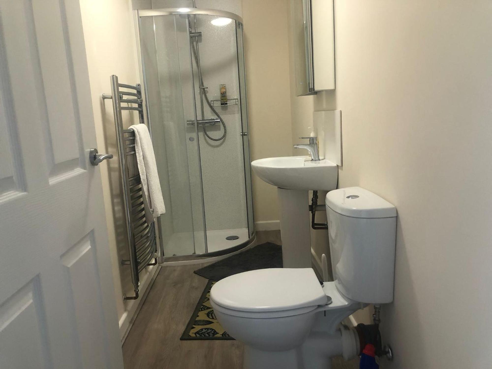 Entire Guest Suite With Gated Property Broad Blunsdon Exterior foto